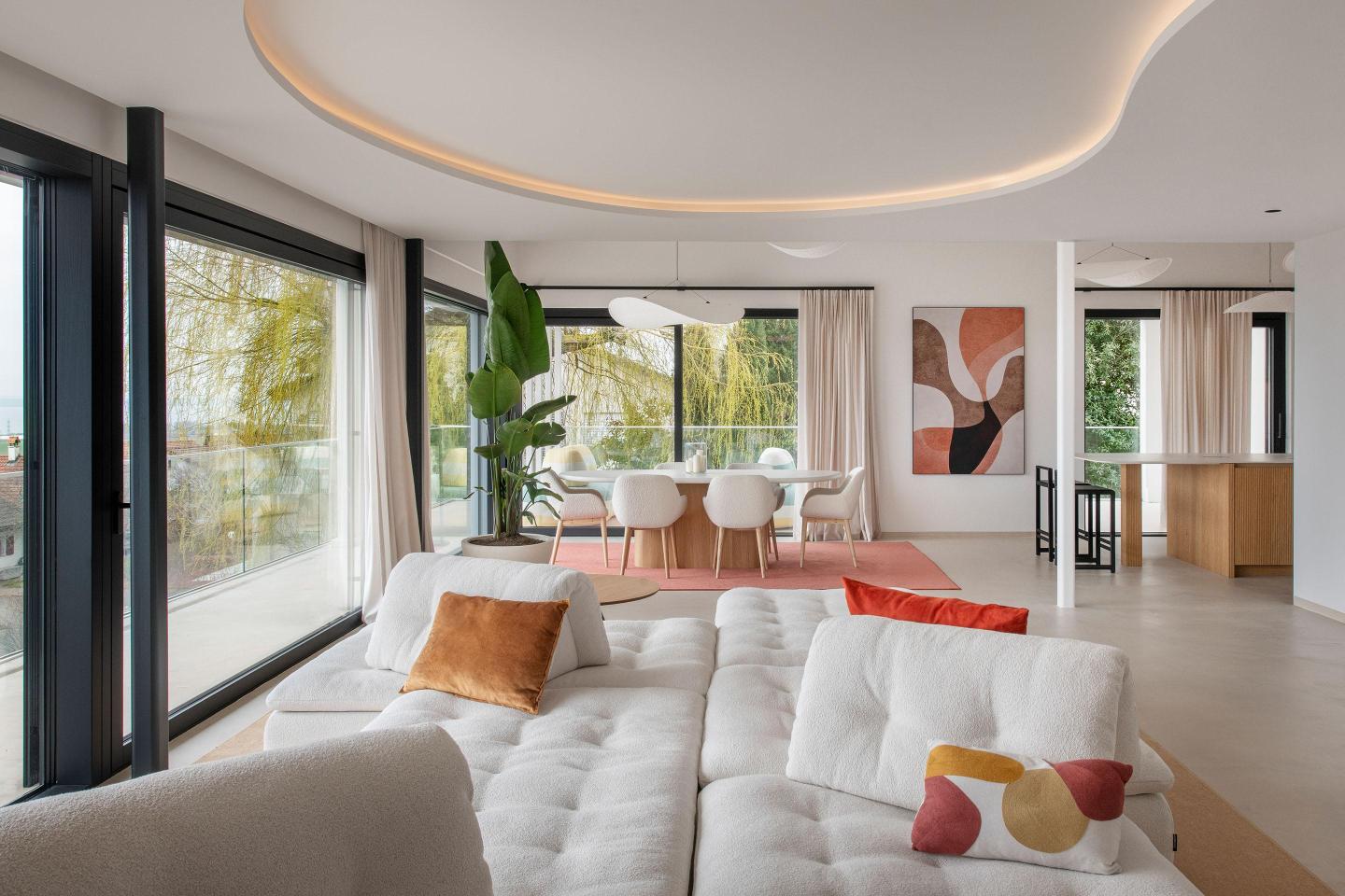 Salle à manger d'une villa près de Morges - Crédit photos : Christophe Voisin